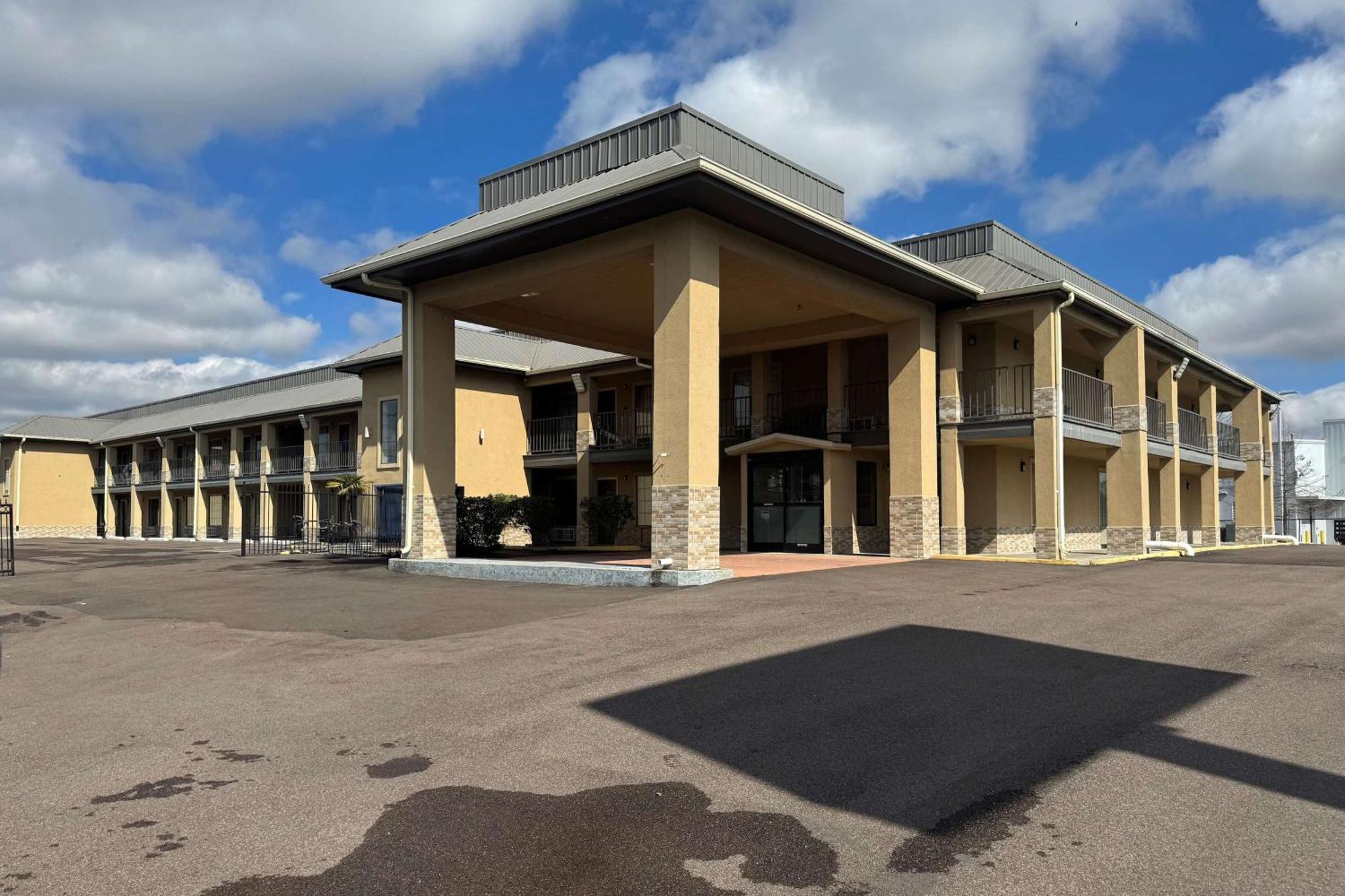 Hotel Super 8 By Wyndham Jackson Ms Zewnętrze zdjęcie